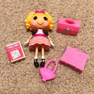 Lalaloopsy going on vacation 🧳 collection.